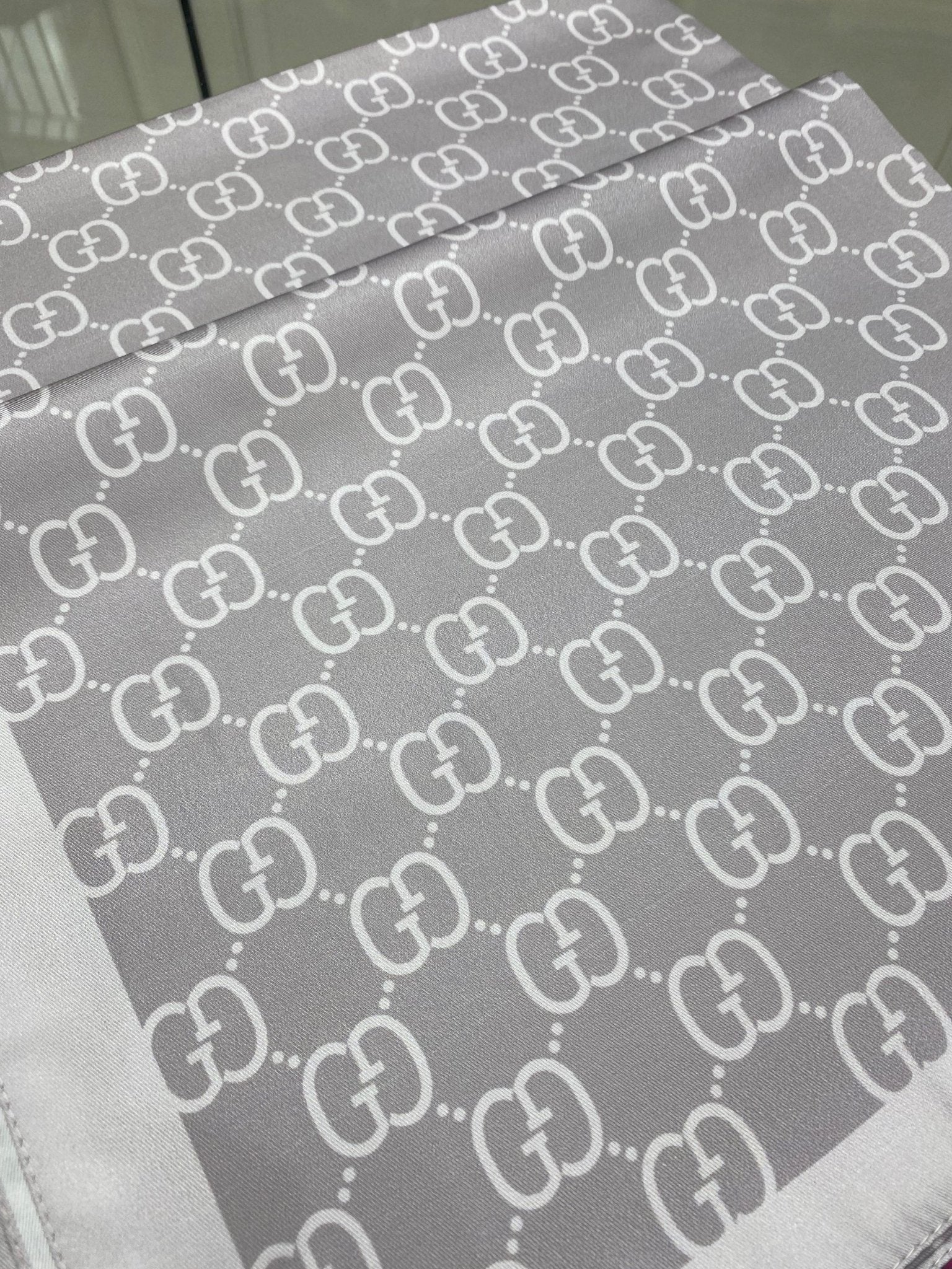 G Desen Twill İpek Şal - Füme - Organic ScarfsOrganic Scarfs