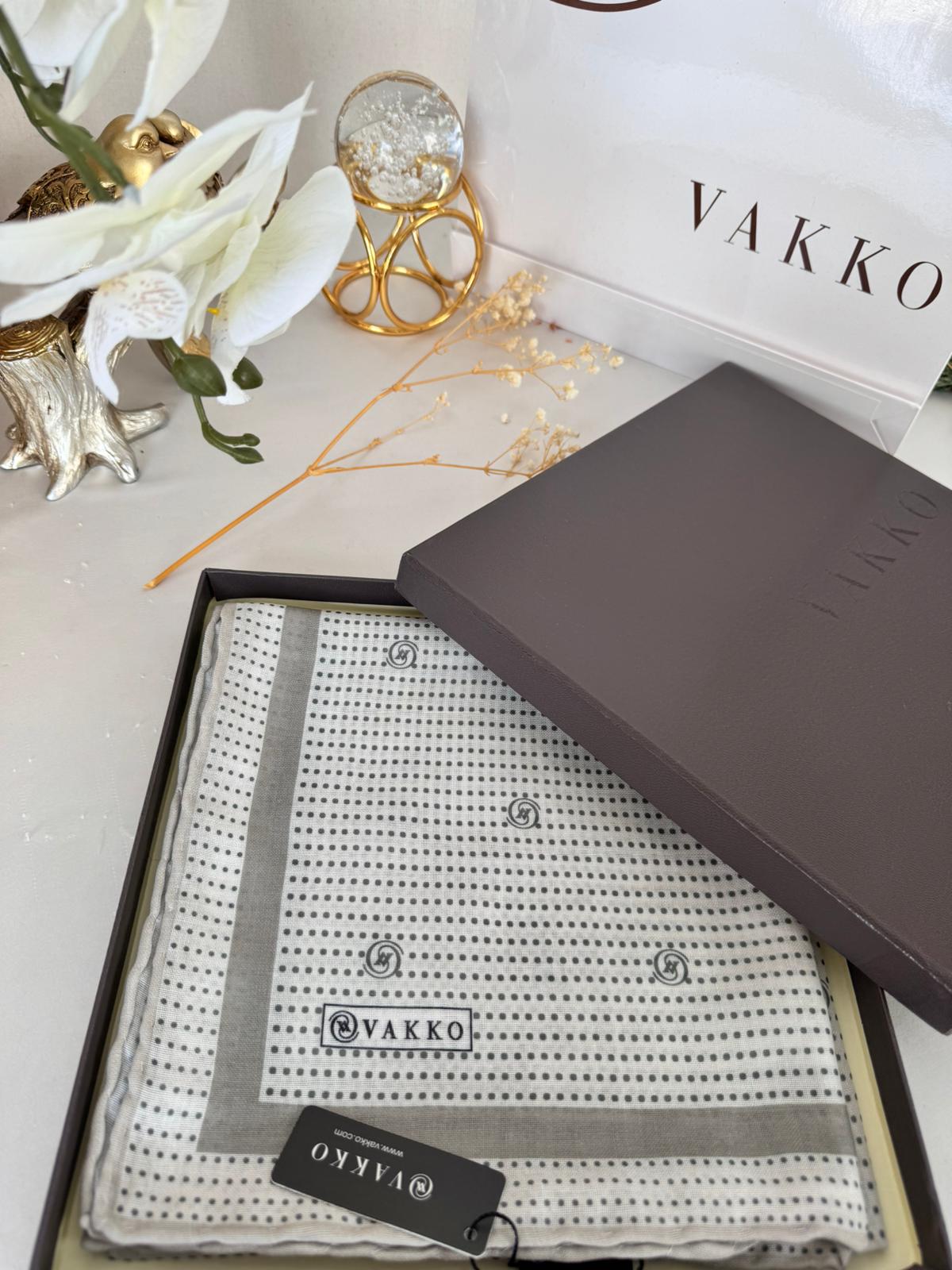 Vakko Puantiye Desen Pamuk Soft Eşarp 26489 - Gri