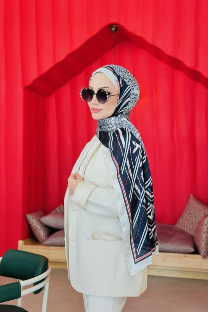 Burberry Çift Taraflı İthal Vual İpel Şal 78631 - Siyah - Ekru