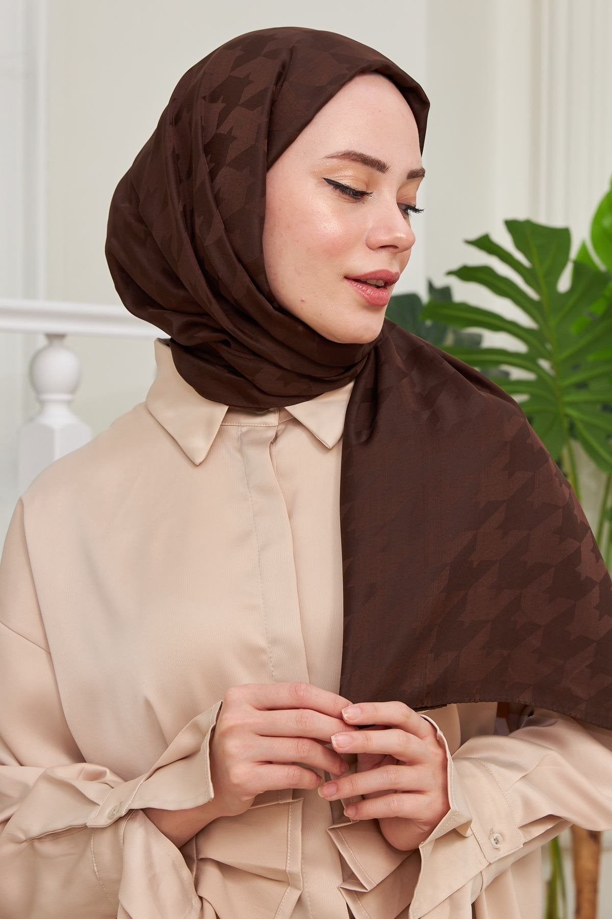 Kazayağı Desen Jakar Şal - Kahverengi - Organic ScarfsOrganic Scarfs